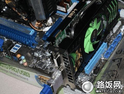 GTX560 հ 2G D5չӿ