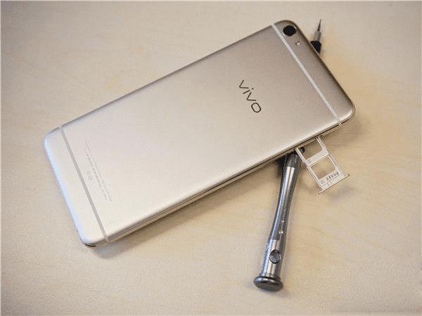 vivo X7 PlusΣ